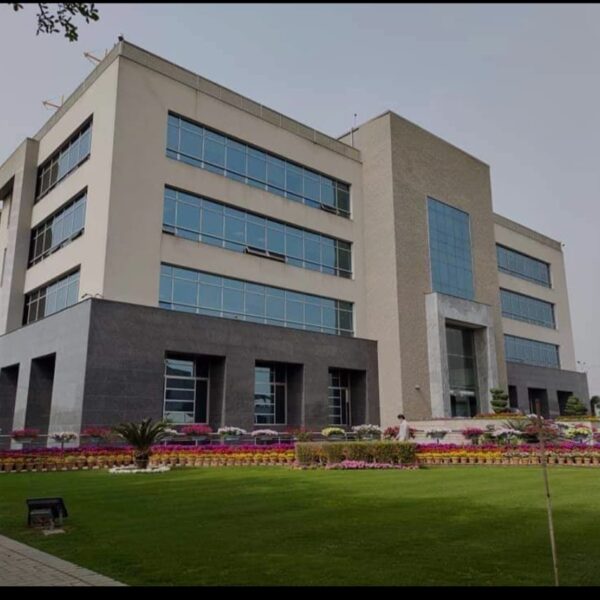 Bahria Enclave Head Office Islamabad 4 600x600